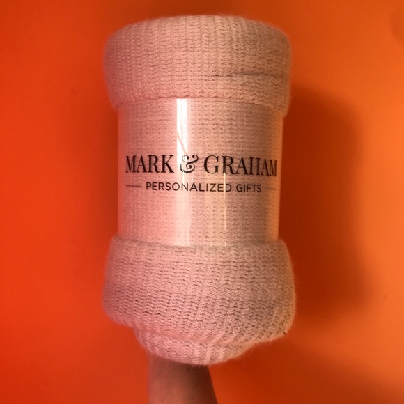 NWT! Mark & Graham Gray/Ivory Colorblock Throw - Picture 5 of 8